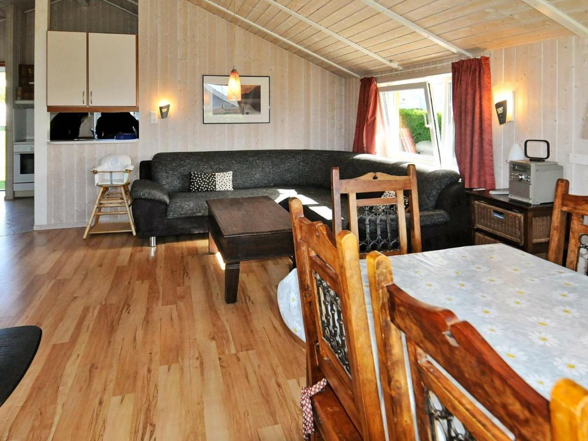 6 Person Holiday Home In Гельтинг Номер фото